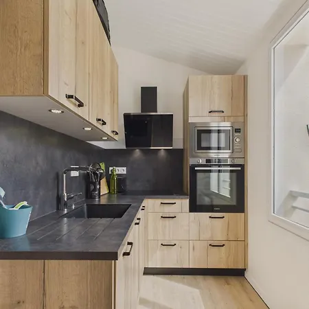 Apartamento 250m De La Grande Plage, Pour 2adultes-2enfants *