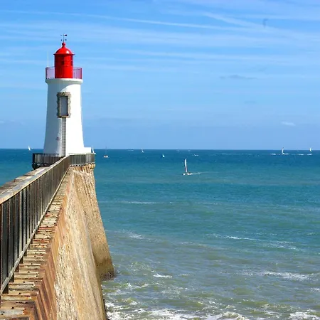 250m De La Grande Plage, Pour 4 Apartmán *